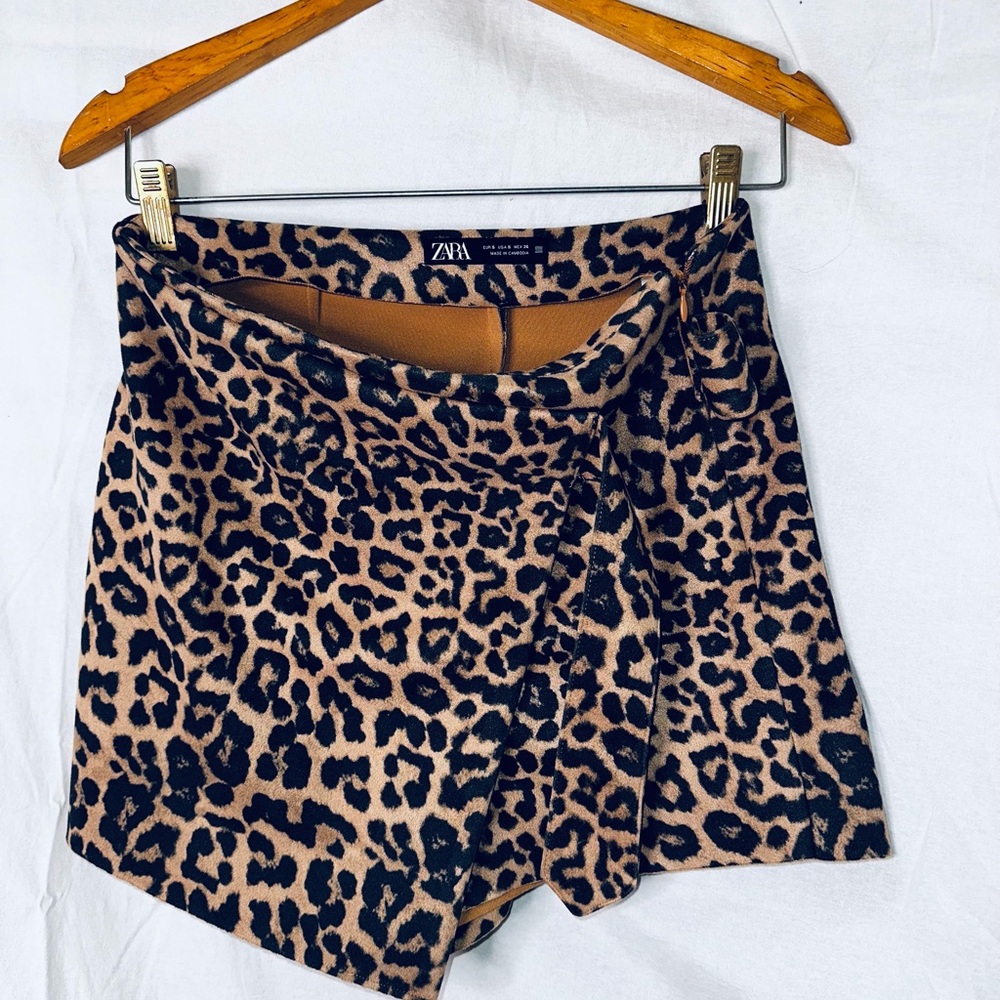 Zara Skort size S animal print